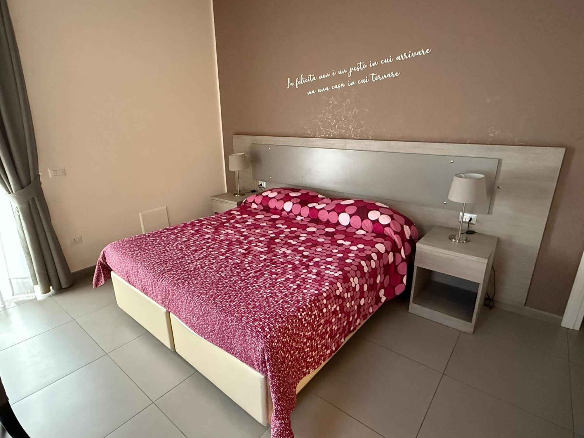 Bed And Breakfast Aereoparking Naples Exterior photo